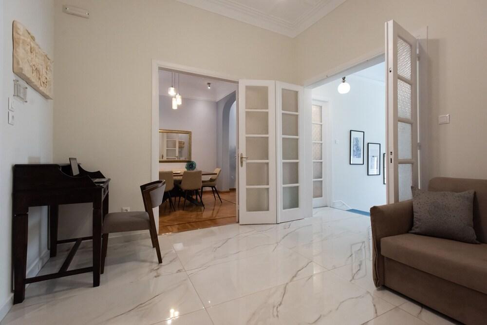 אתונה Blue Ark Lavish Sauna Suite מראה חיצוני תמונה