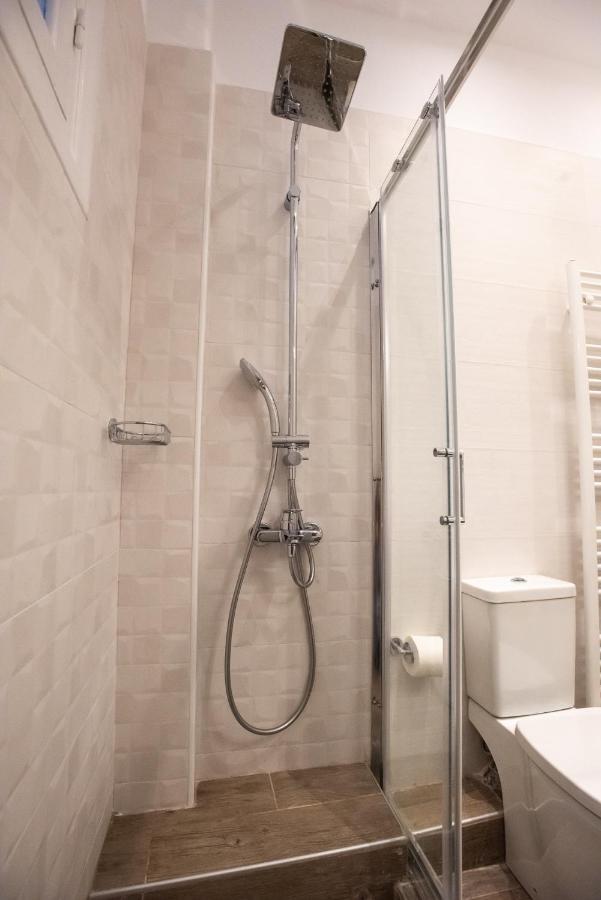 אתונה Blue Ark Lavish Sauna Suite מראה חיצוני תמונה