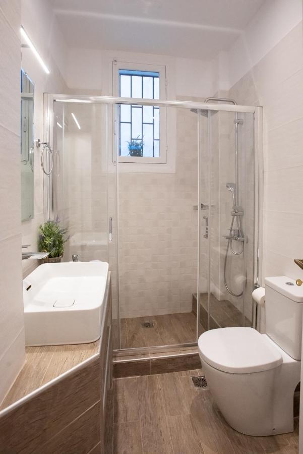 אתונה Blue Ark Lavish Sauna Suite מראה חיצוני תמונה